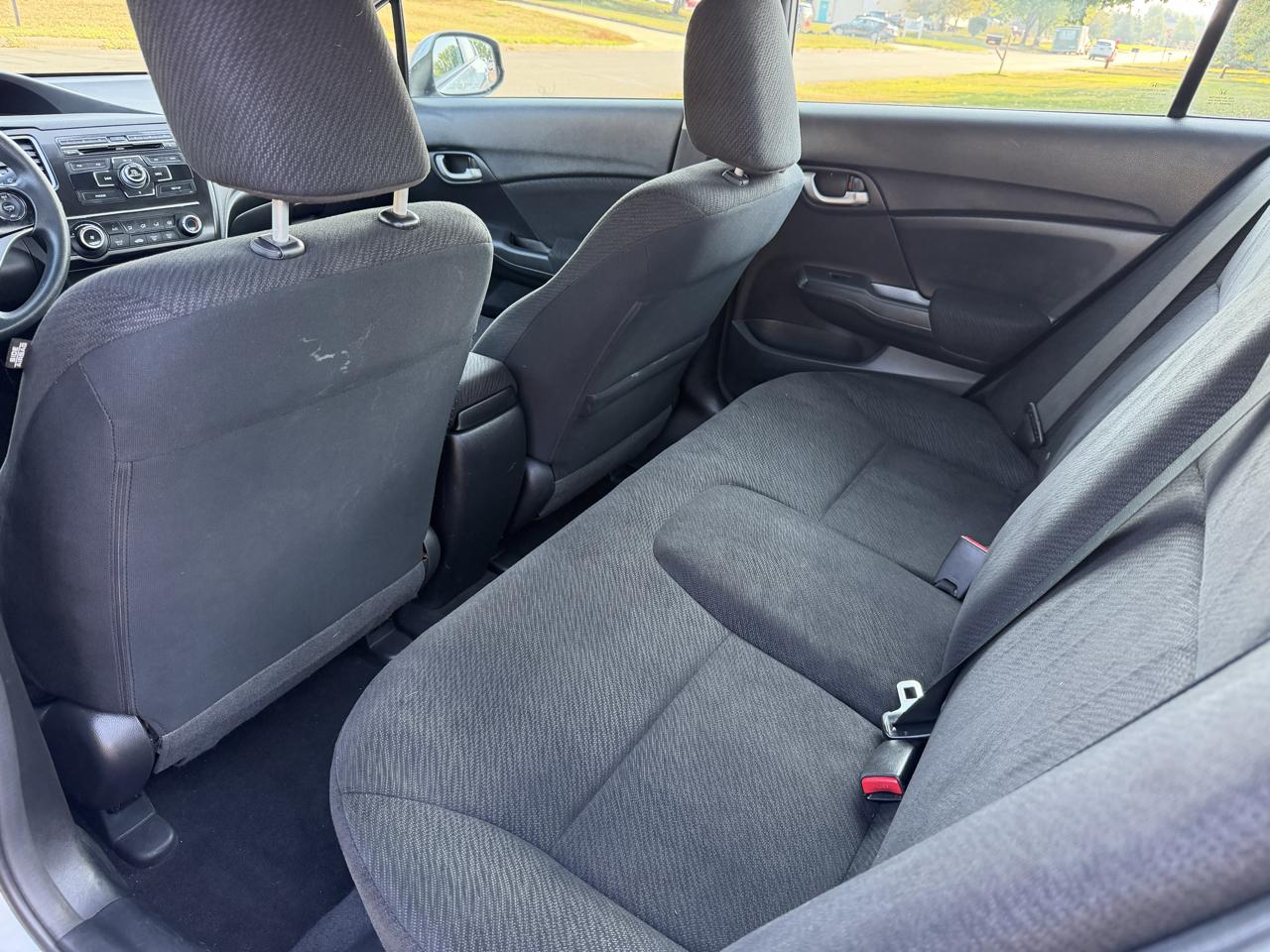Honda Civic LX Sedan 5-Speed AT 2013