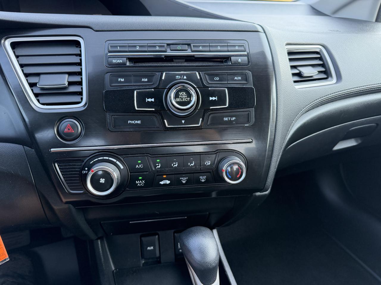 Honda Civic LX Sedan 5-Speed AT 2013