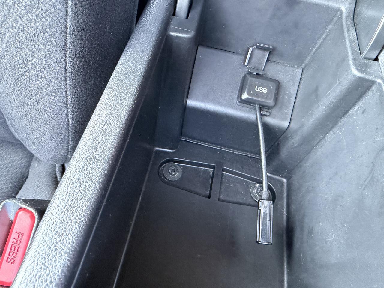 Honda Civic LX Sedan 5-Speed AT 2013
