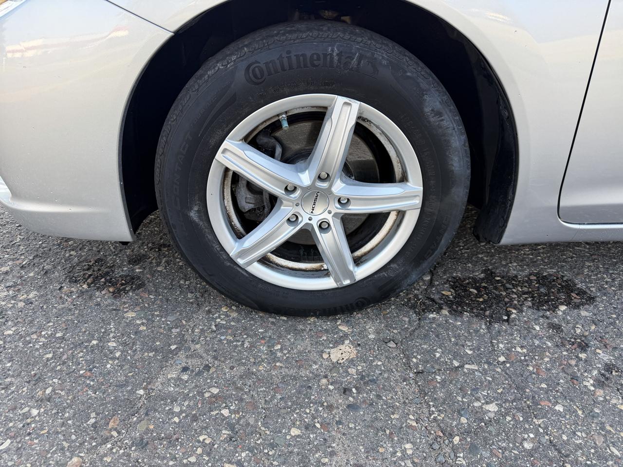 Honda Civic LX Sedan 5-Speed AT 2013