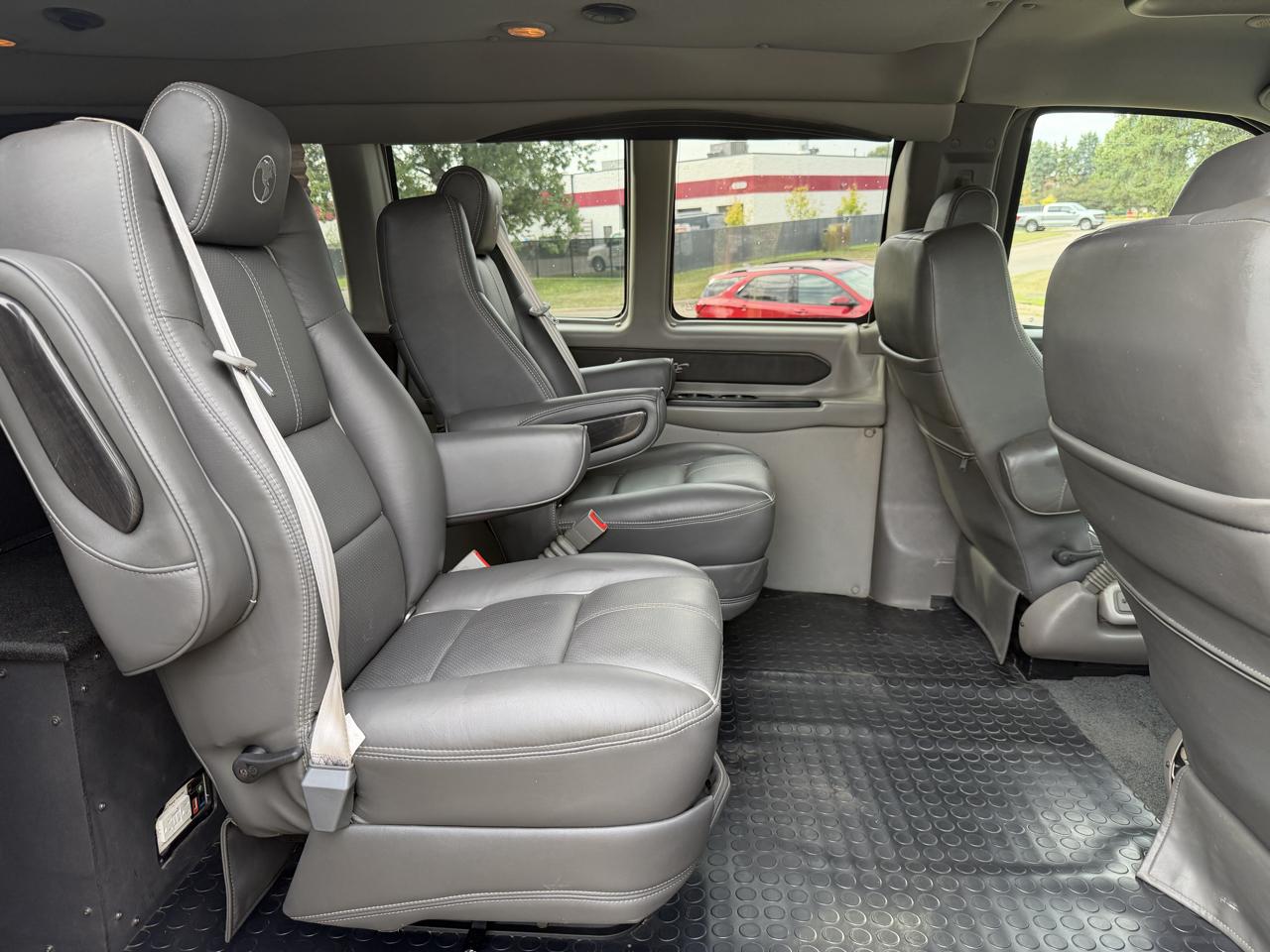 GMC Savana G2500 Extended Cargo 2019
