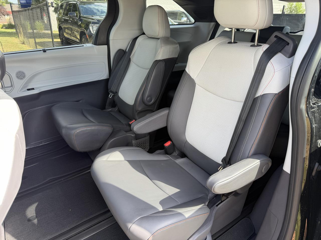 Toyota Sienna Unknown 2021