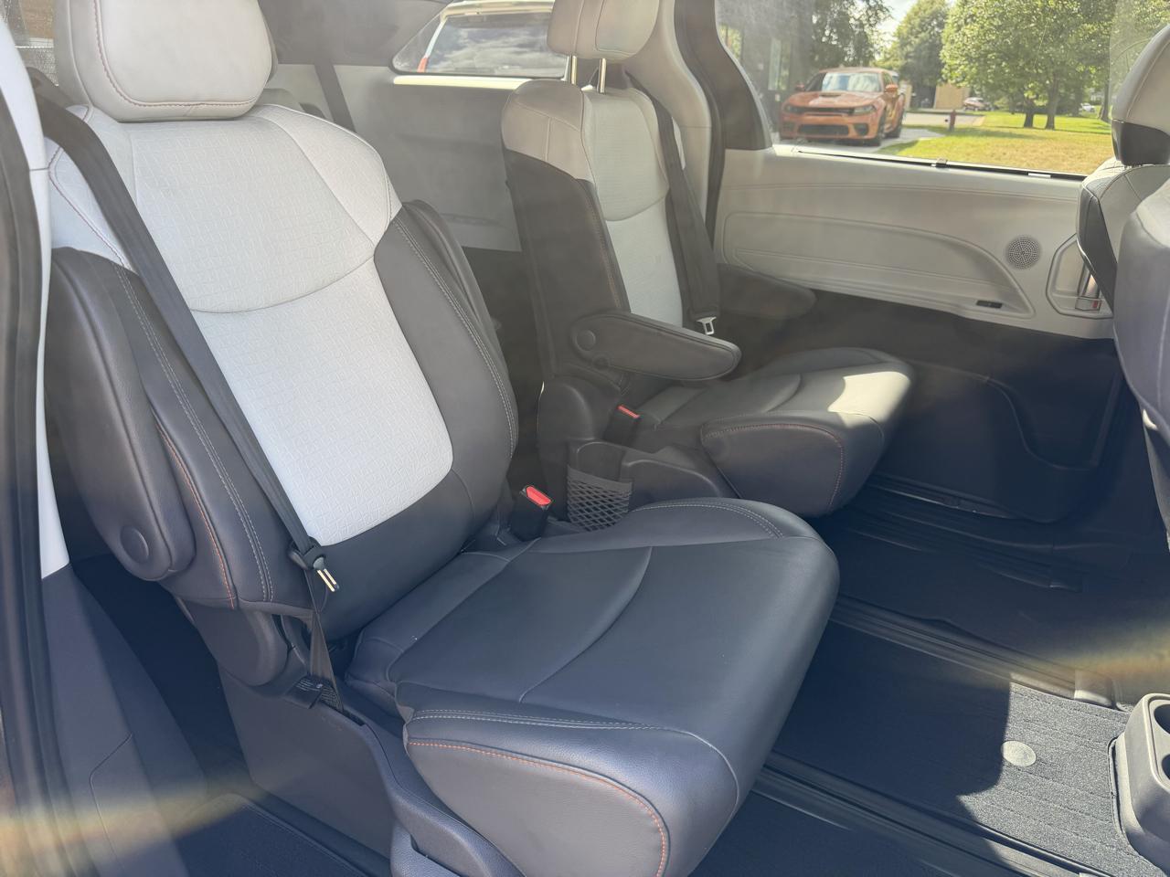 Toyota Sienna Unknown 2021
