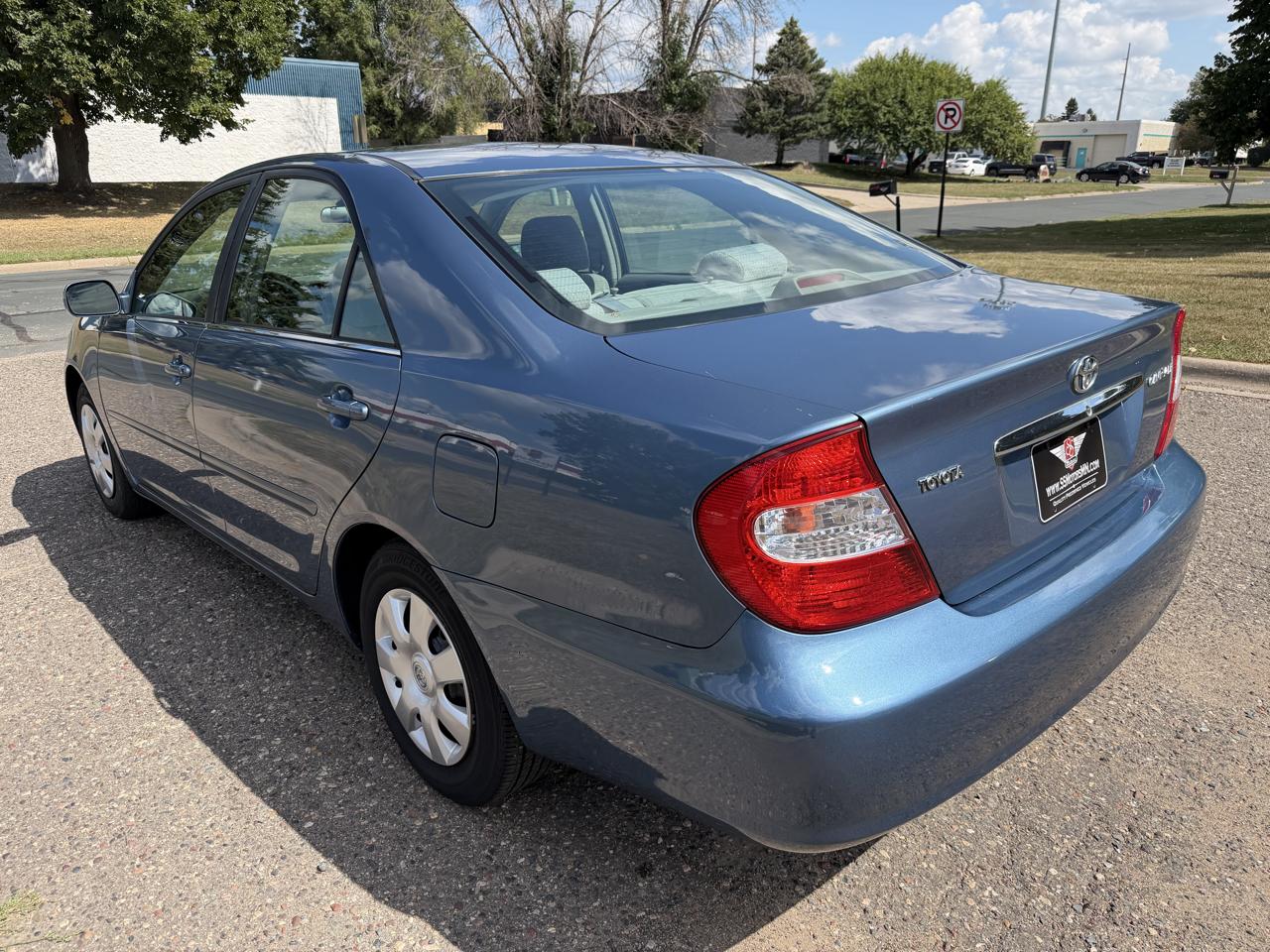 Toyota Camry LE 2002