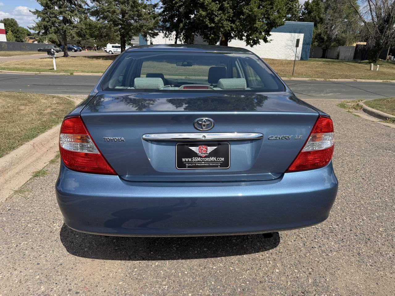 Toyota Camry LE 2002