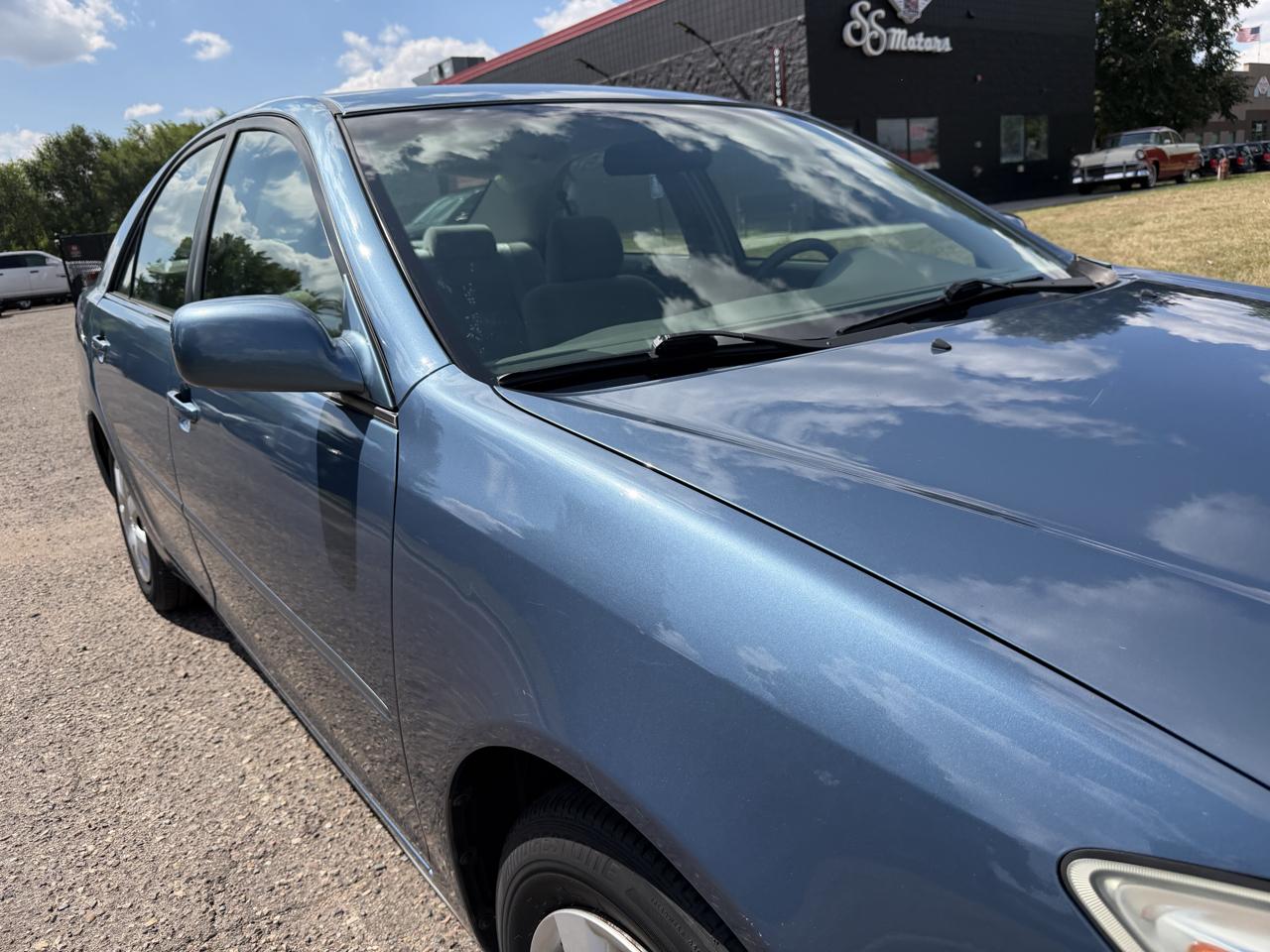 Toyota Camry LE 2002