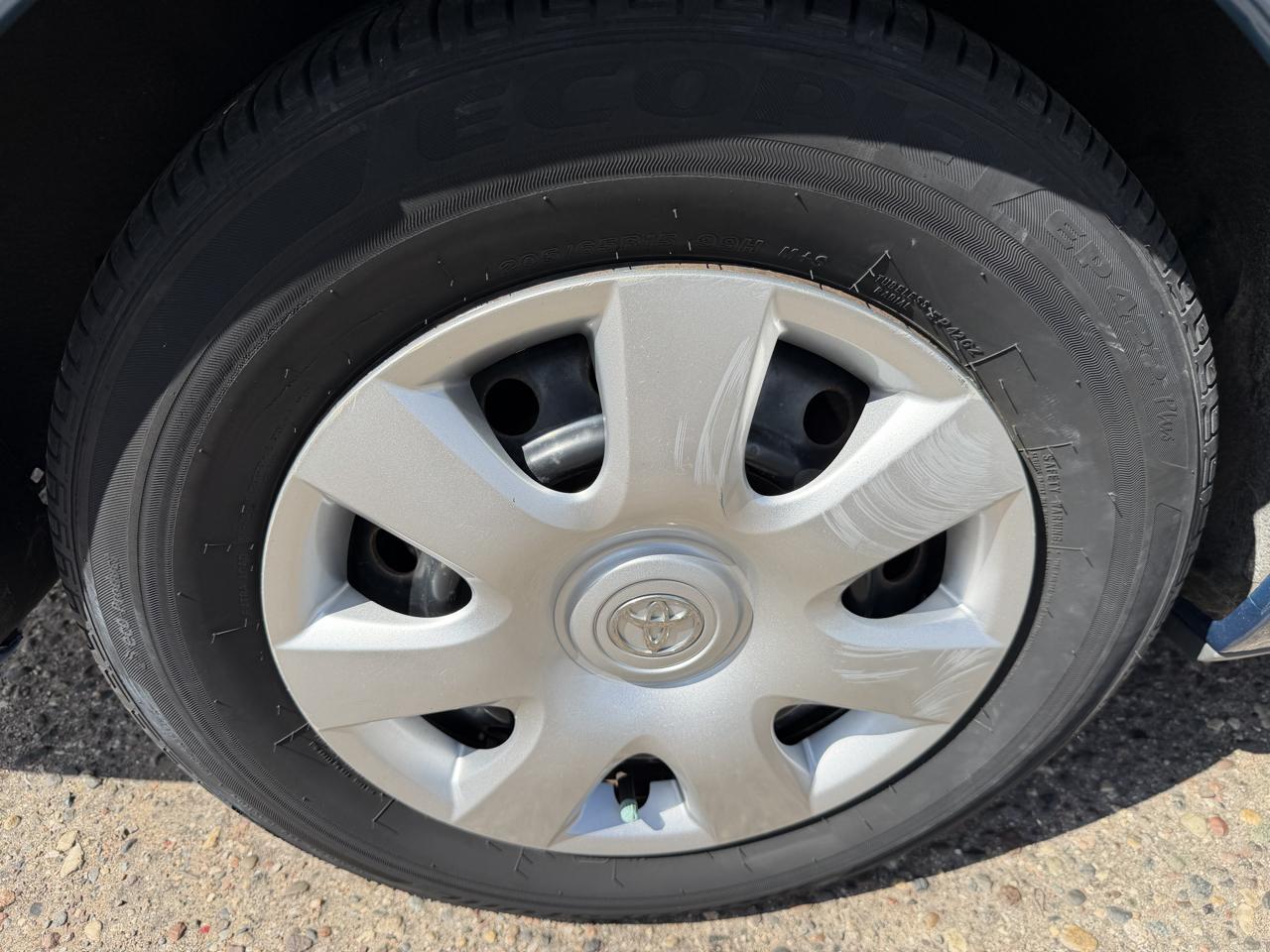 Toyota Camry LE 2002