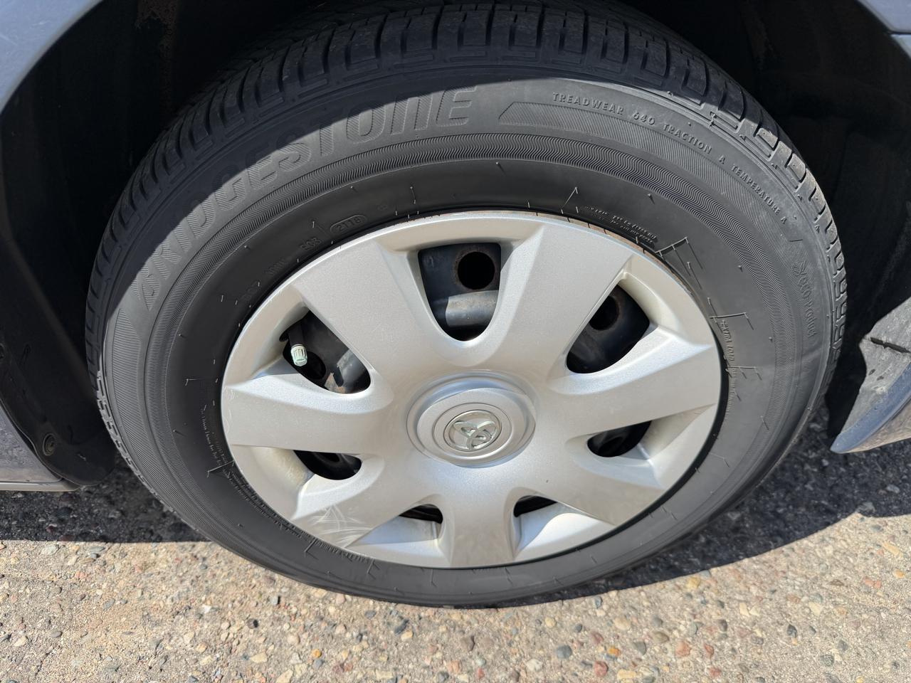 Toyota Camry LE 2002