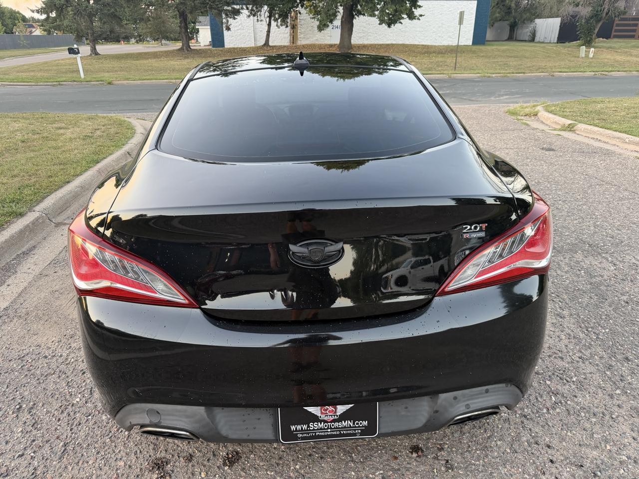 Hyundai Genesis Coupe 2.0T 8AT 2014