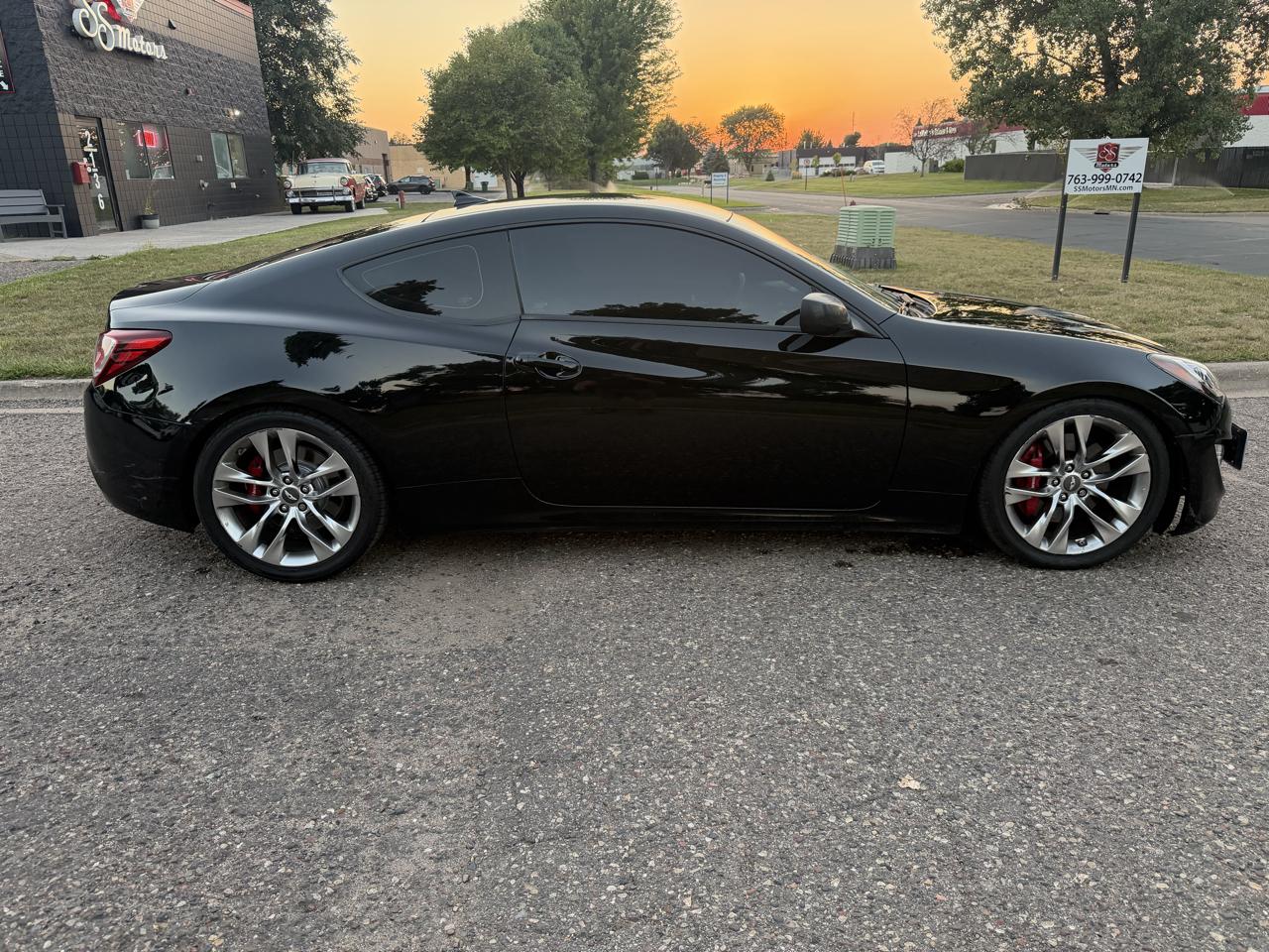 Hyundai Genesis Coupe 2.0T 8AT 2014