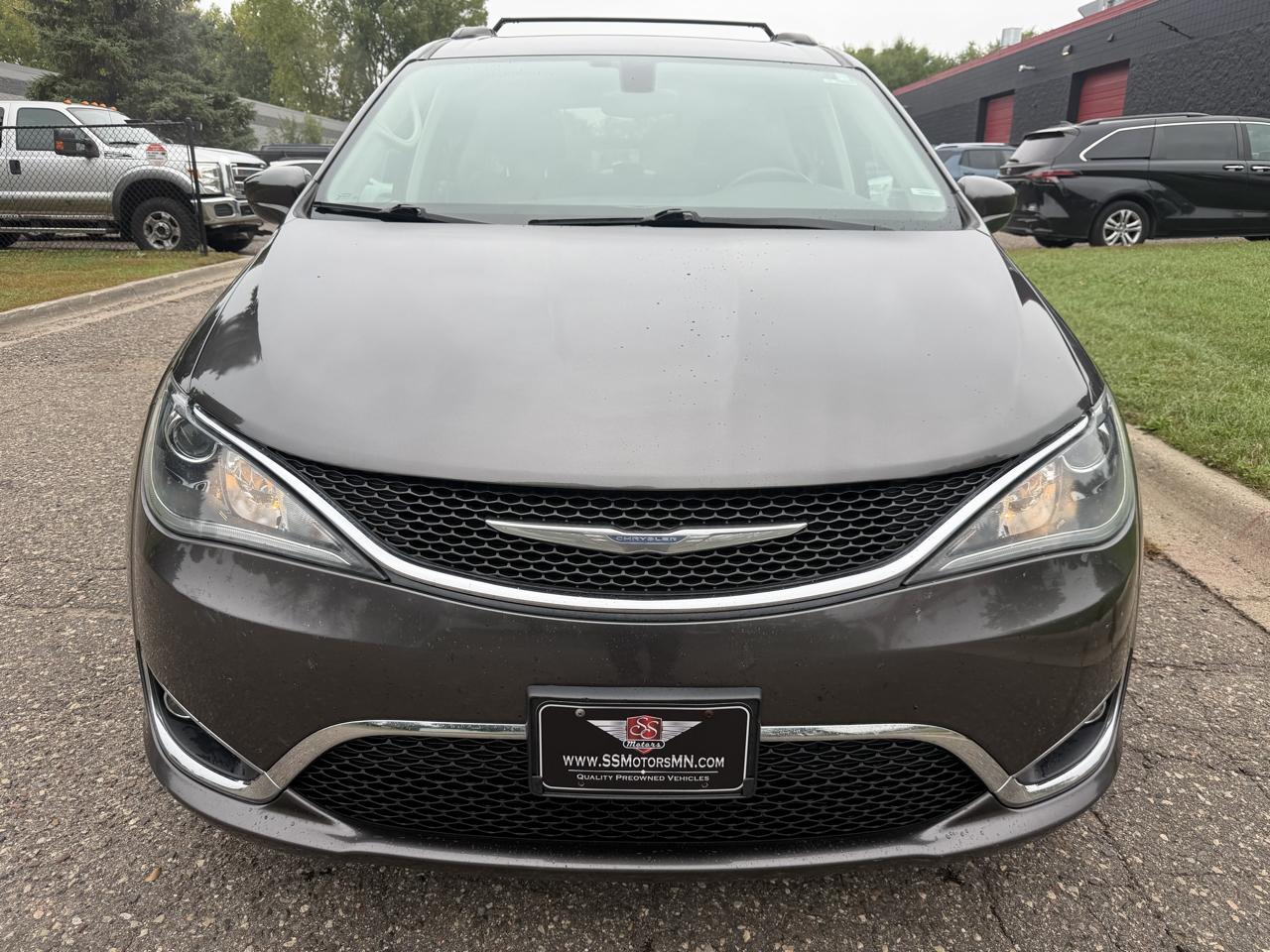 Chrysler Pacifica Touring-L 2017