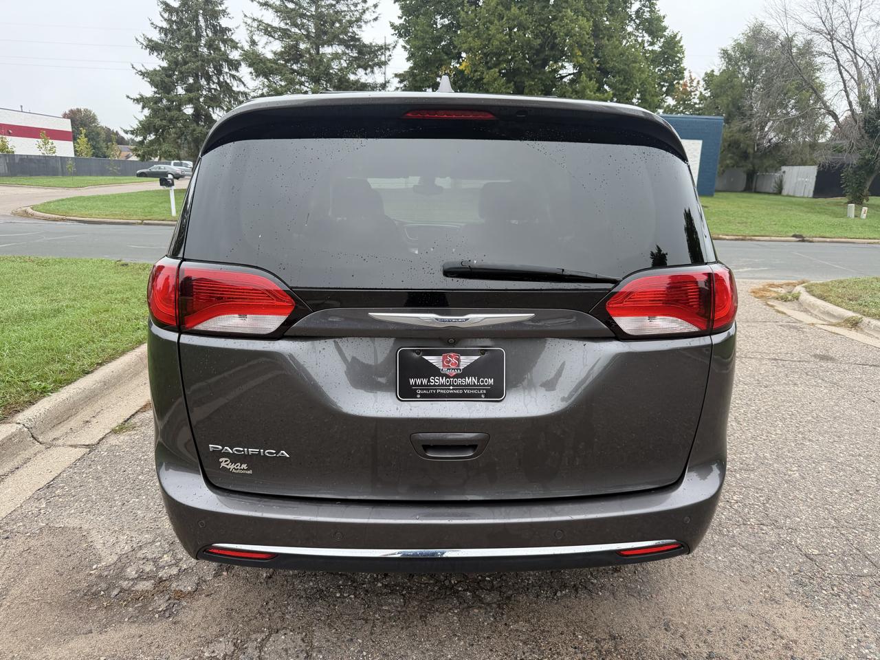 Chrysler Pacifica Touring-L 2017