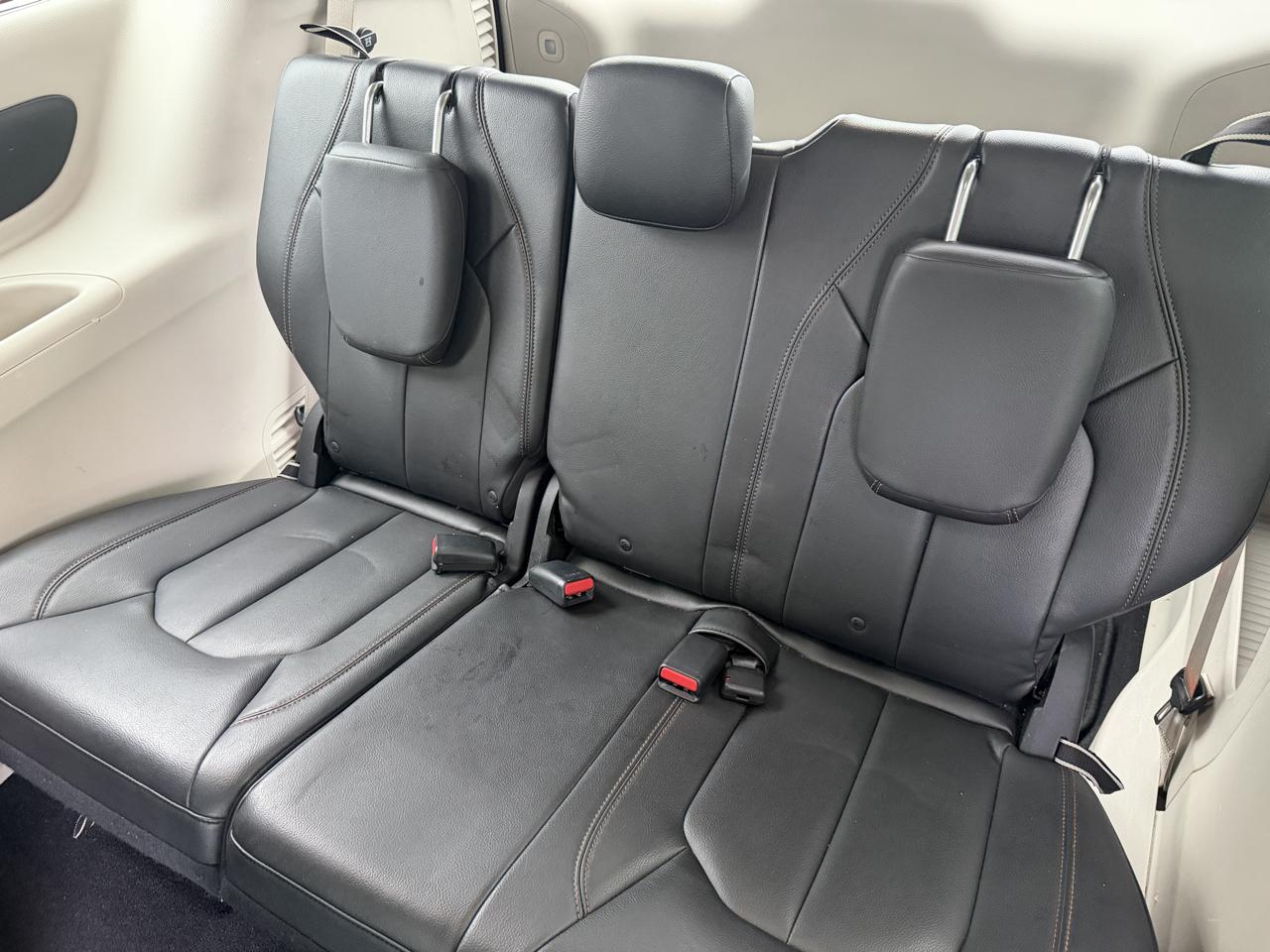 Chrysler Pacifica Touring-L 2017