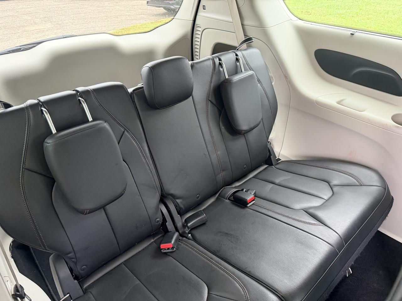 Chrysler Pacifica Touring-L 2017