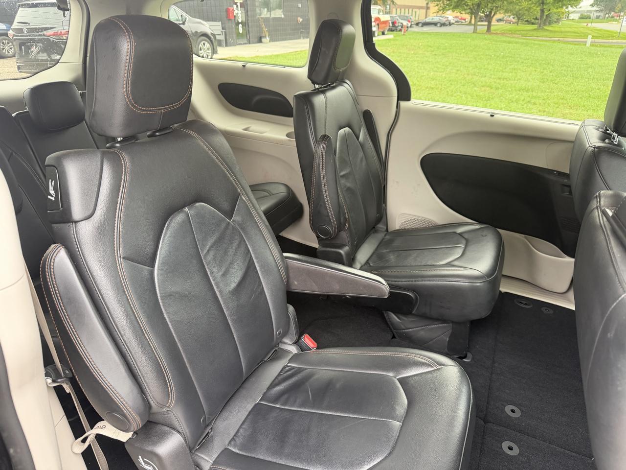 Chrysler Pacifica Touring-L 2017