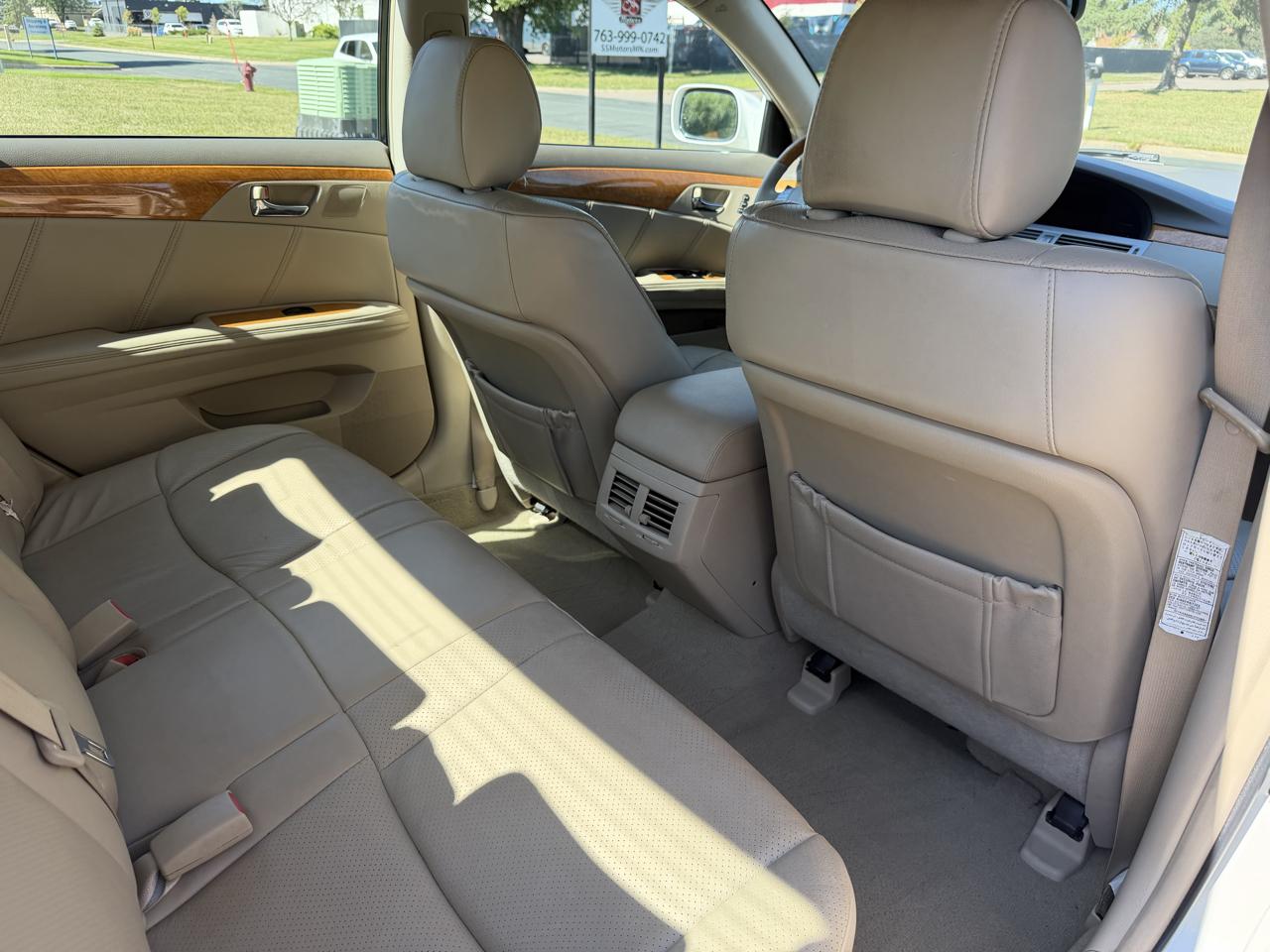Toyota Avalon XL 2005
