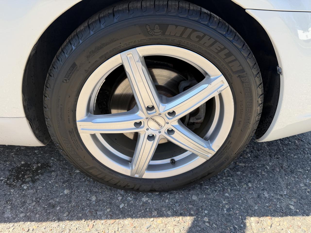 Toyota Avalon XL 2005