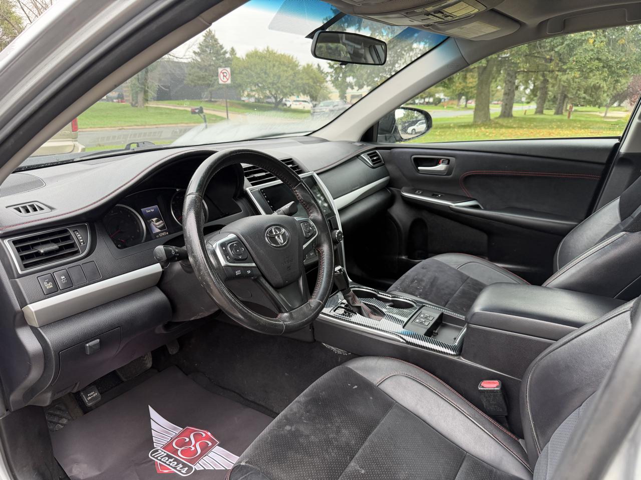 Toyota Camry LE 2017