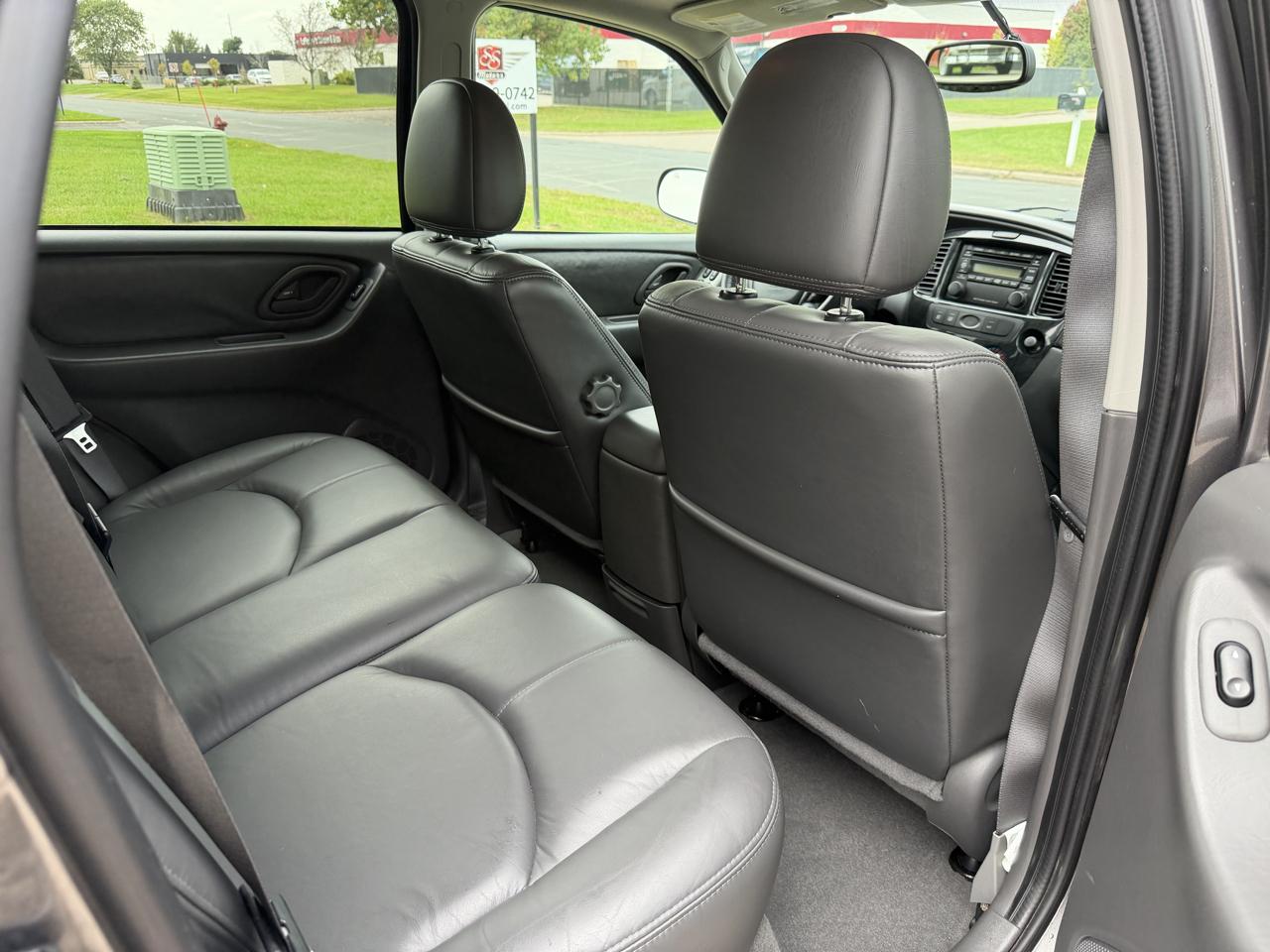 Mazda Tribute s 4WD 4-spd AT 2005