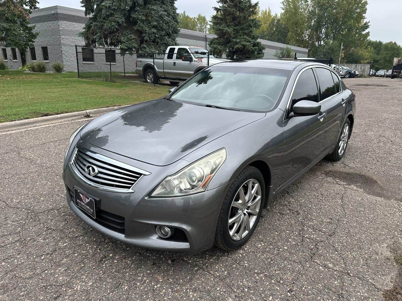 Infiniti G Sedan G37x AWD 2011