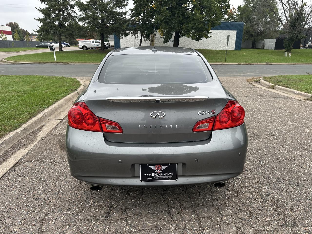 Infiniti G Sedan G37x AWD 2011