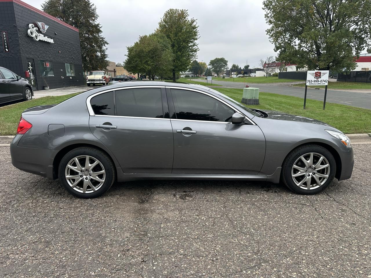 Infiniti G Sedan G37x AWD 2011