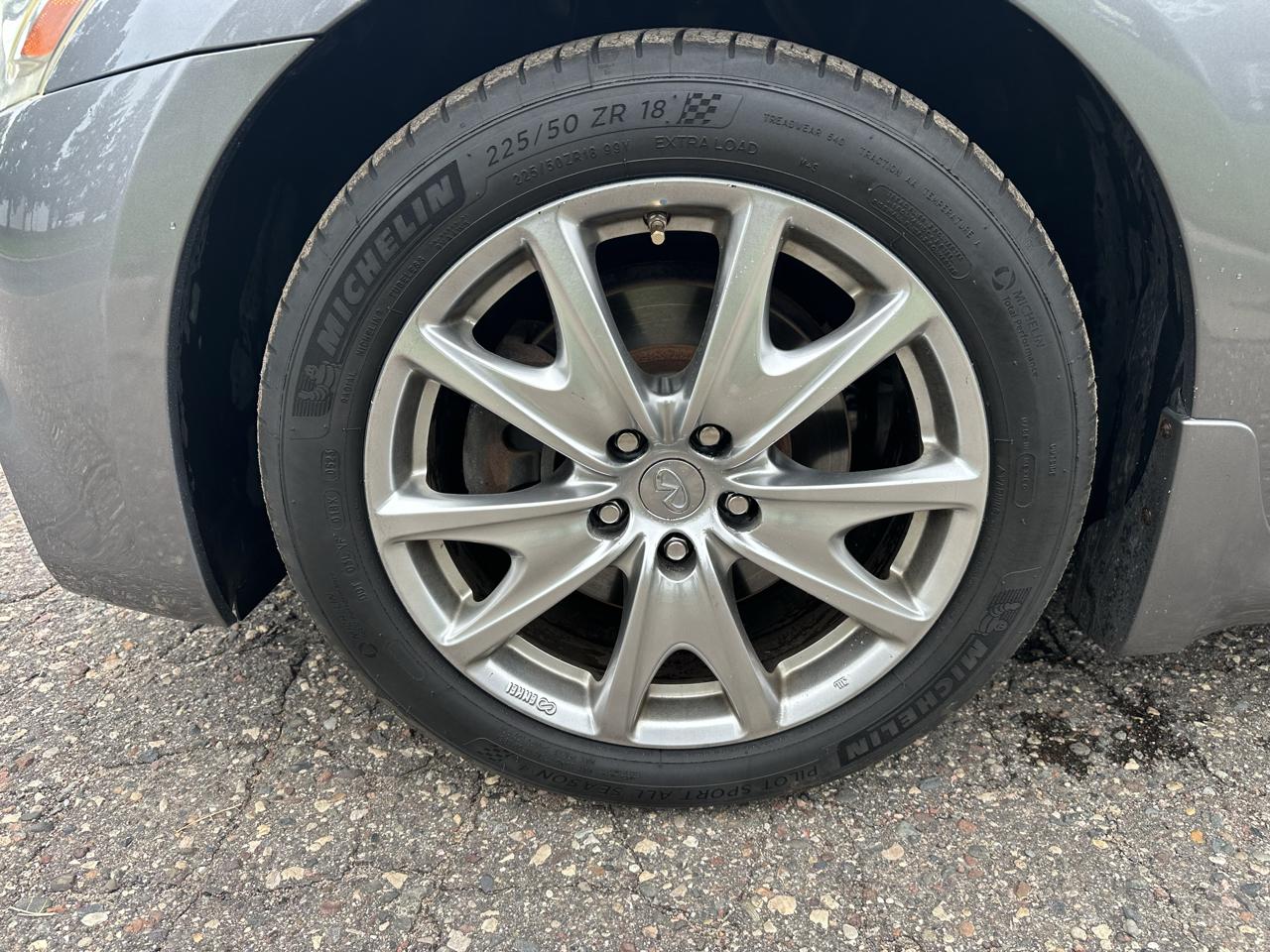 Infiniti G Sedan G37x AWD 2011