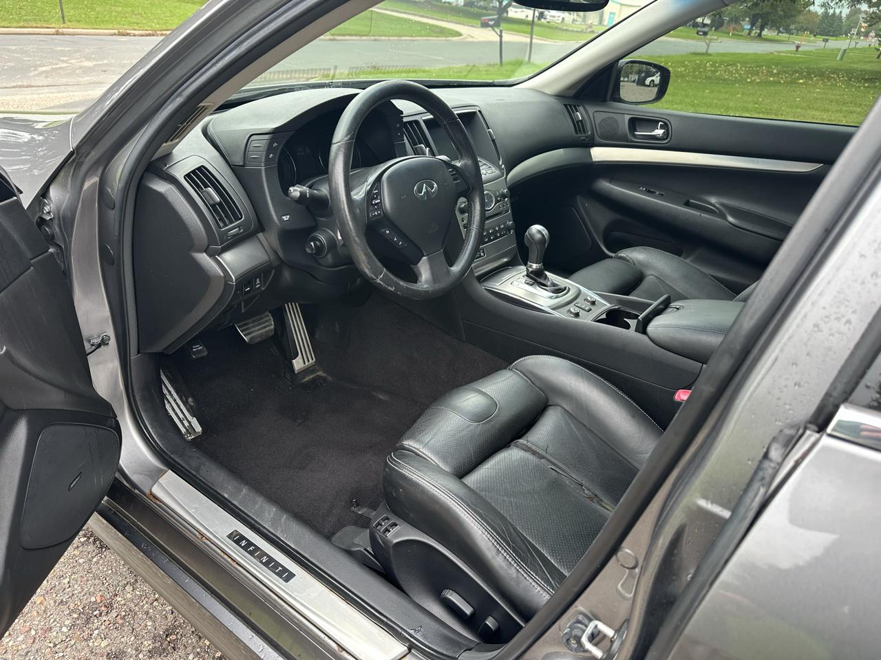 Infiniti G Sedan G37x AWD 2011