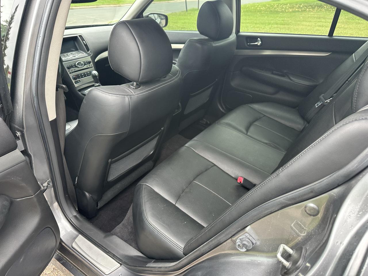 Infiniti G Sedan G37x AWD 2011