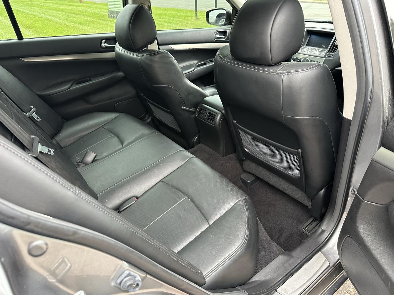 Infiniti G Sedan G37x AWD 2011