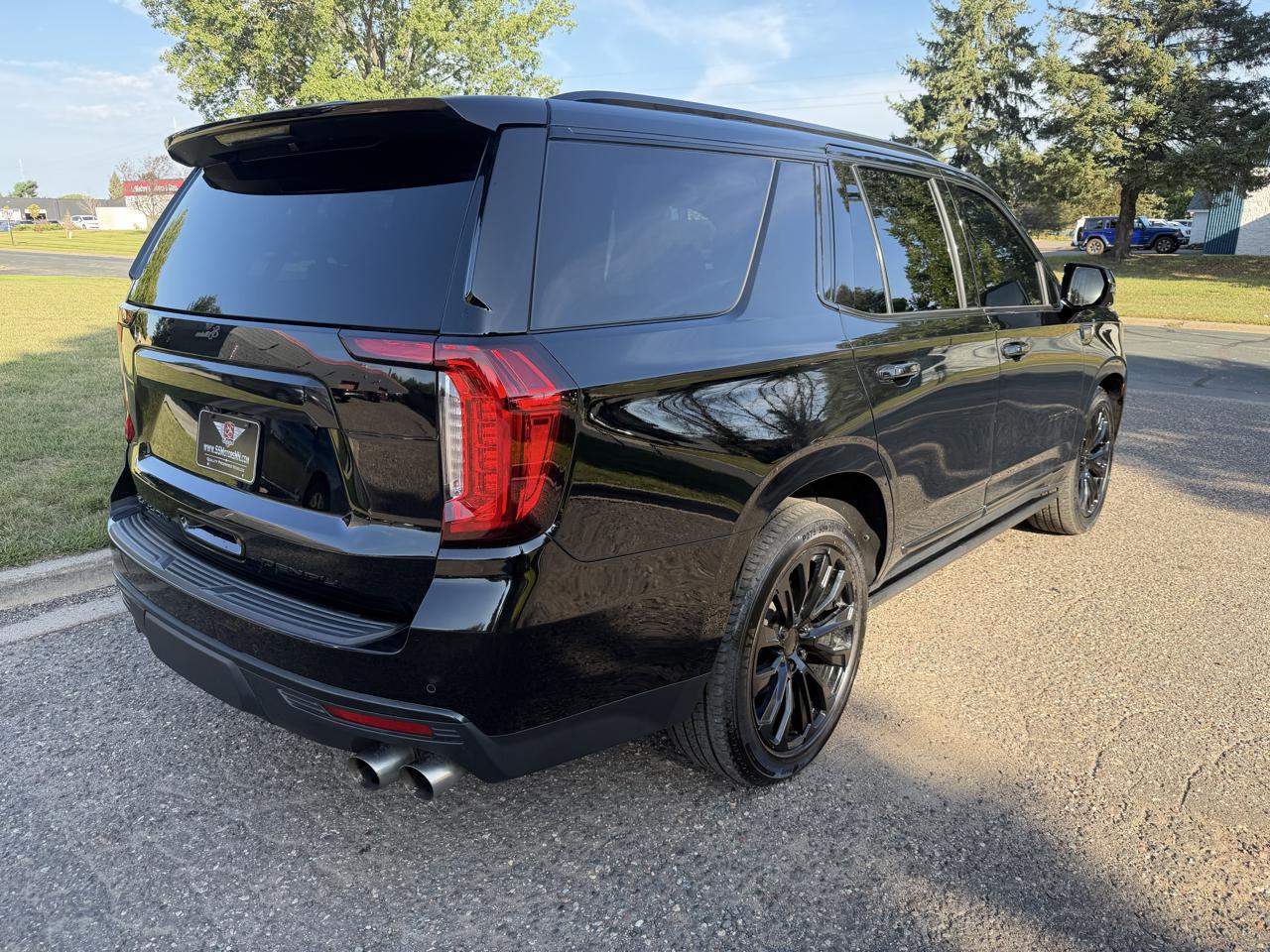 GMC Yukon Denali 4WD 2021