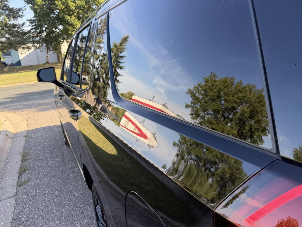 GMC Yukon Denali 4WD 2021