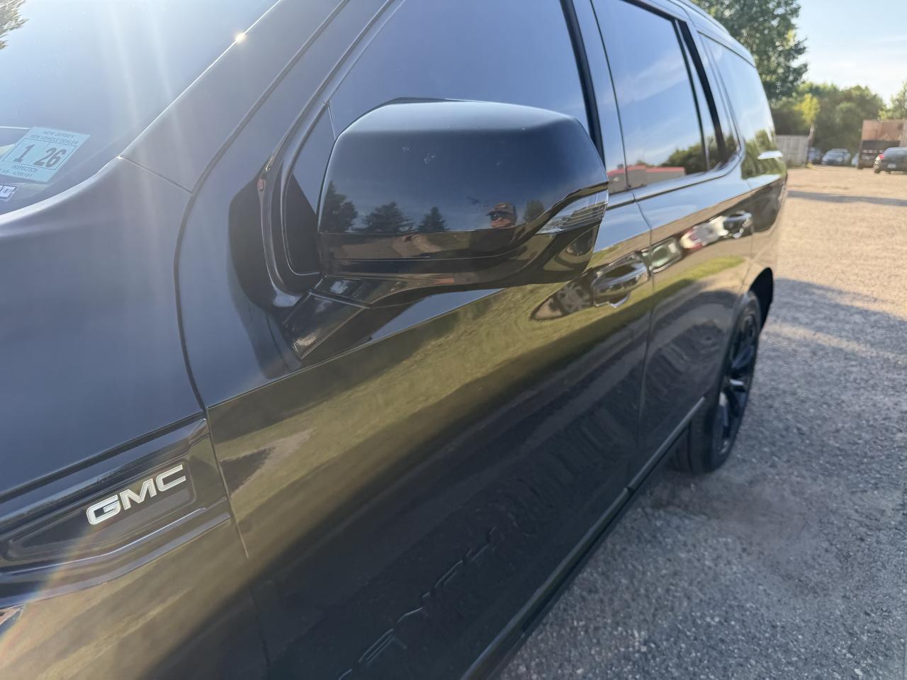 GMC Yukon Denali 4WD 2021