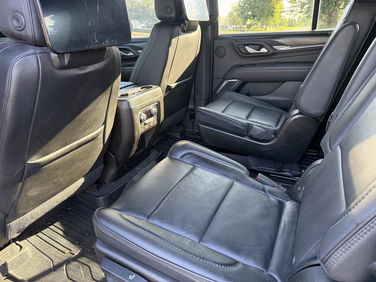 GMC Yukon Denali 4WD 2021