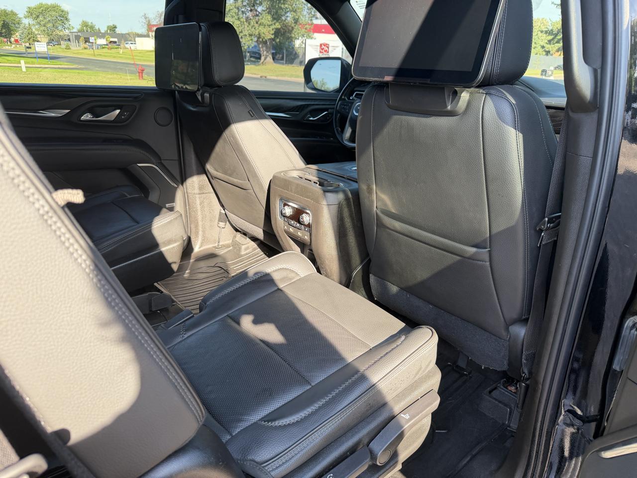 GMC Yukon Denali 4WD 2021