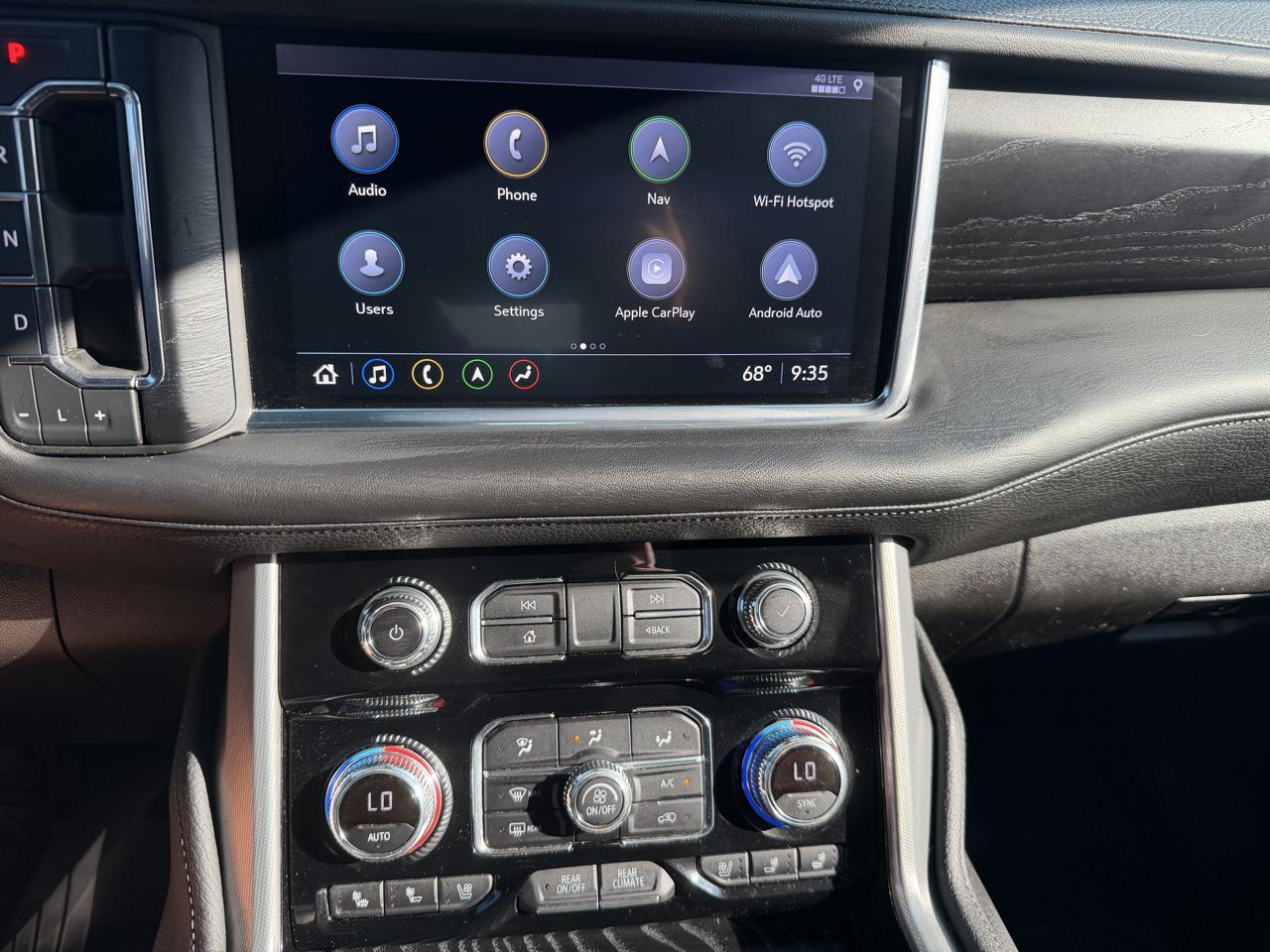 GMC Yukon Denali 4WD 2021