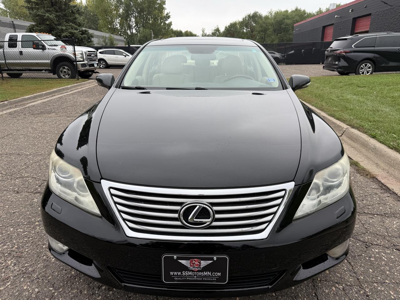 Lexus LS 460 Luxury Sedan AWD 2012