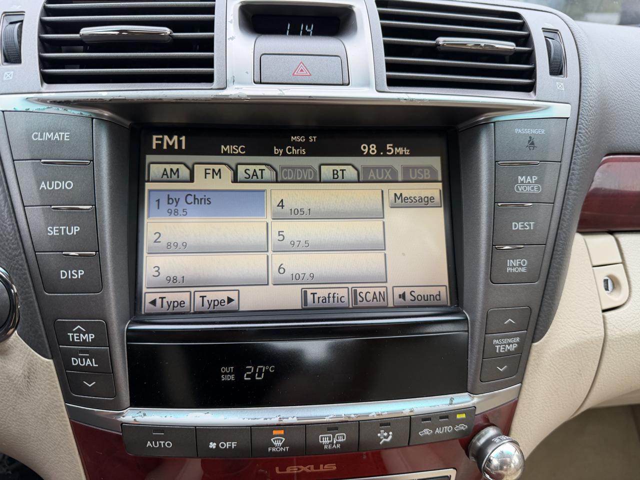 Lexus LS 460 Luxury Sedan AWD 2012