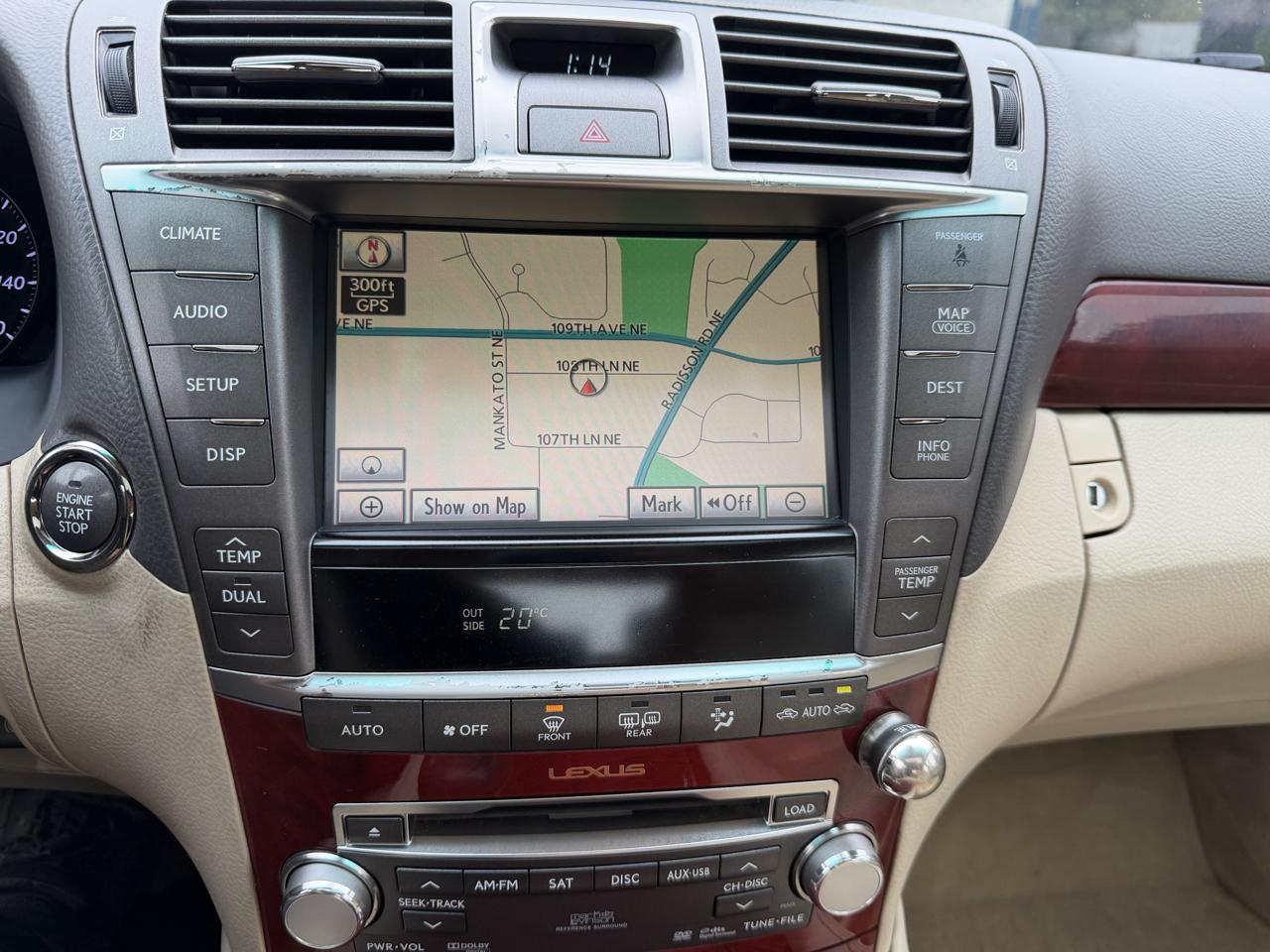 Lexus LS 460 Luxury Sedan AWD 2012