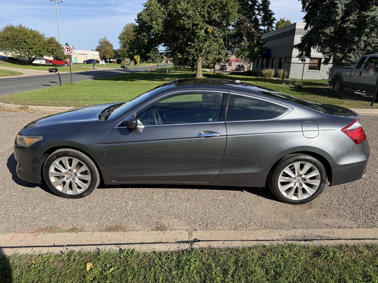 Honda Accord EX-L V-6 Coupe AT 2010