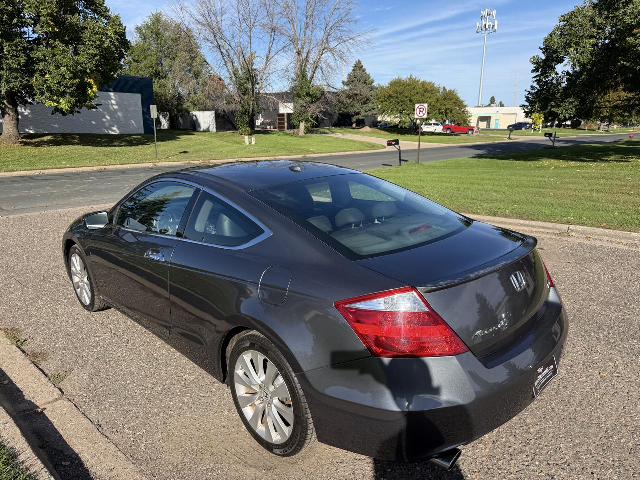 Honda Accord EX-L V-6 Coupe AT 2010