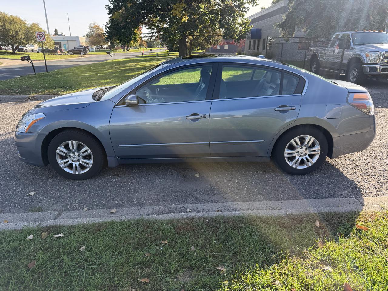 Nissan Altima 2.5 S 2012
