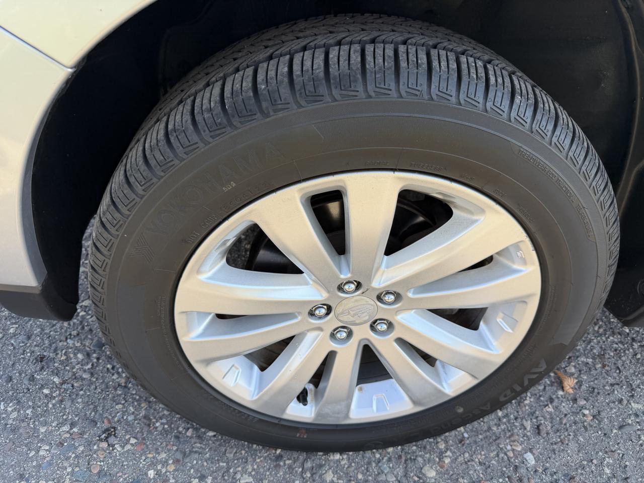 Subaru Forester 2.5X Premium 2012
