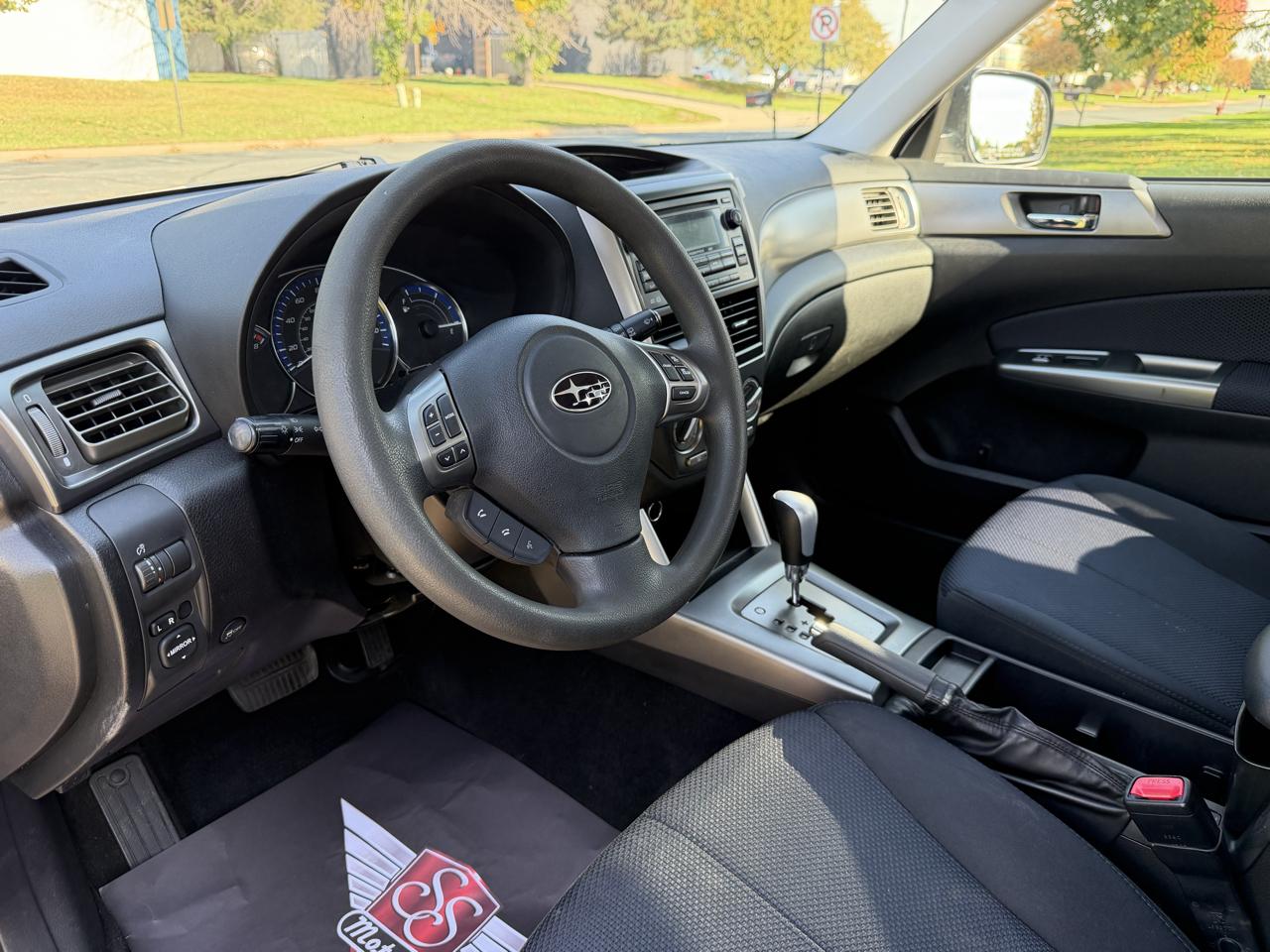 Subaru Forester 2.5X Premium 2012