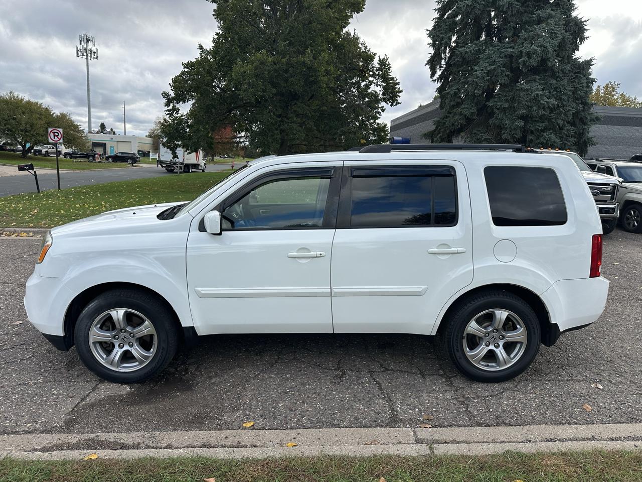 Honda Pilot EX-L 4WD 5-Spd AT 2012