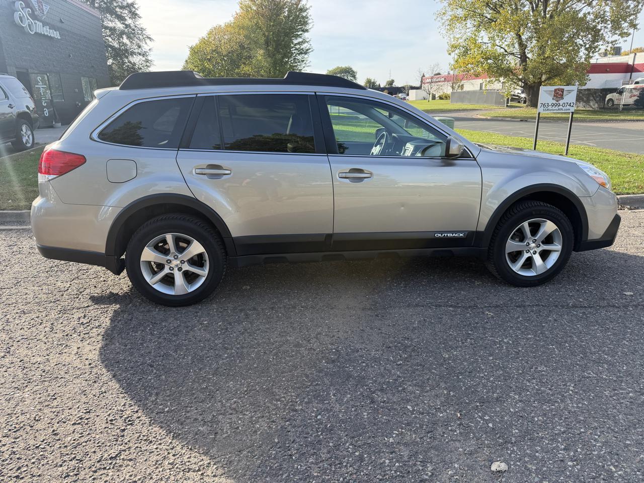 Subaru Outback 2.5i Limited 2014