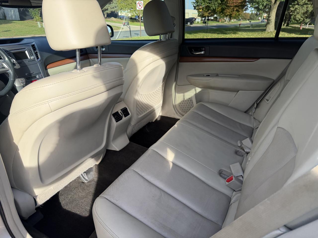 Subaru Outback 2.5i Limited 2014