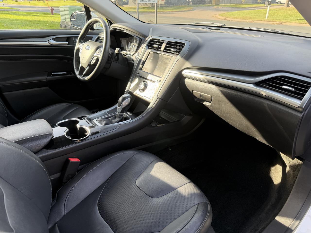 Ford Fusion Titanium 2015
