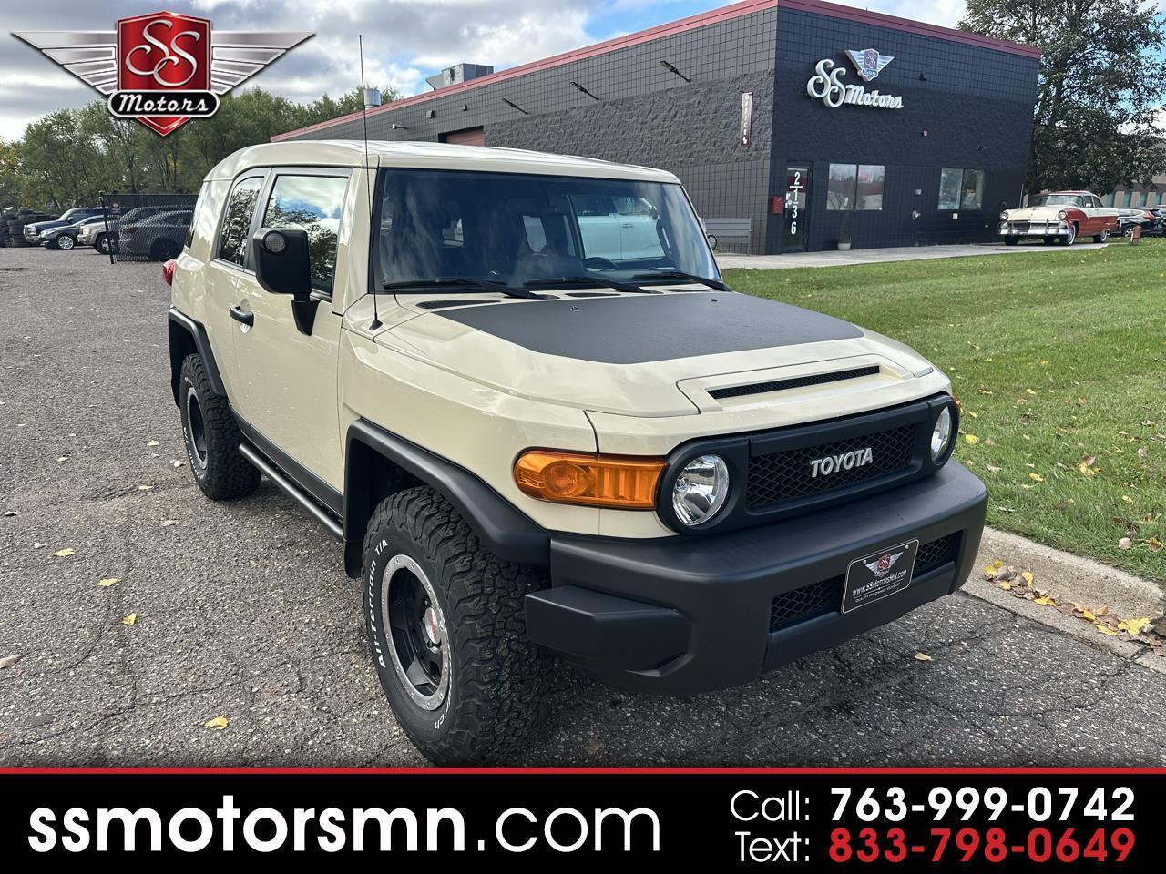 2010 Toyota FJ Cruiser Base