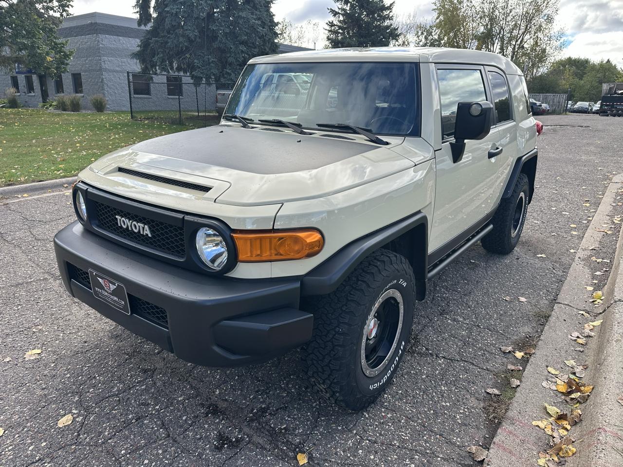 Toyota FJ Cruiser  2010